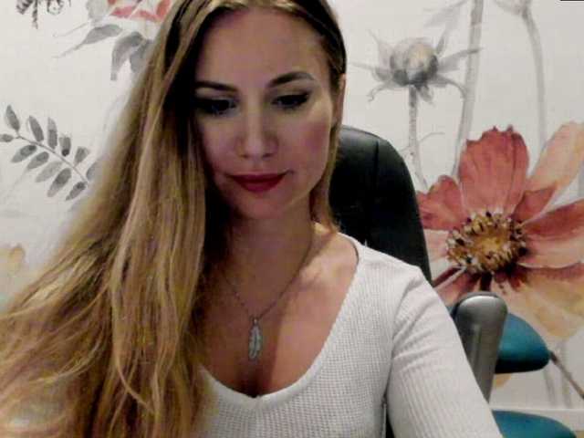 SweetMirande live cam on BongaCams