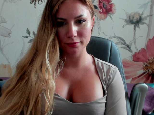 SweetMirande live webcam show