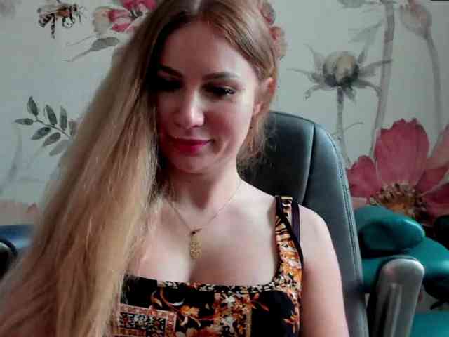 SweetMirande webcam