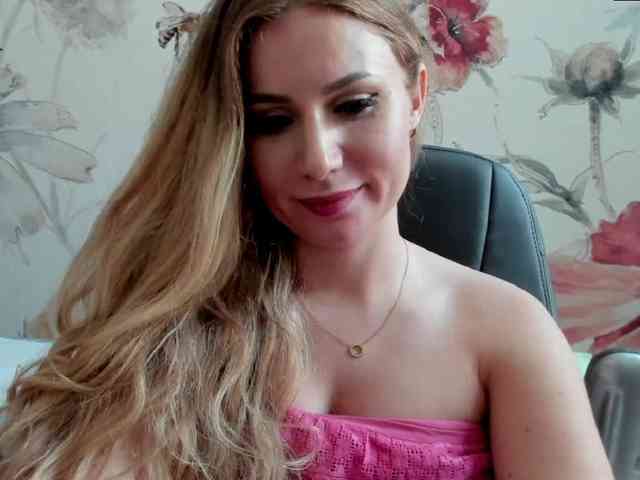 SweetMirande webcam