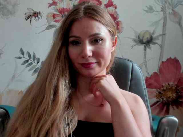SweetMirande webcam