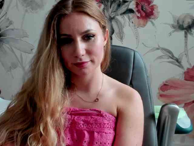 SweetMirande webcam