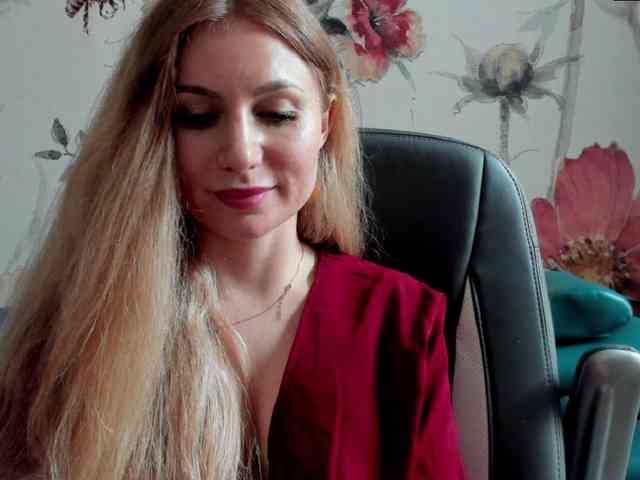 SweetMirande webcam