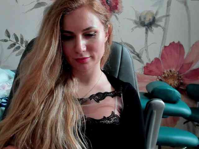 SweetMirande webcam