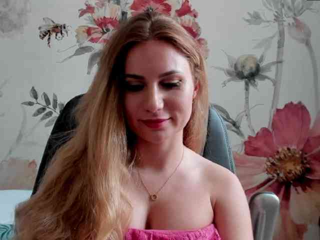 SweetMirande webcam