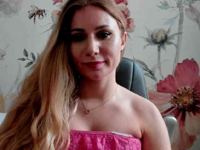 SweetMirande webcam
