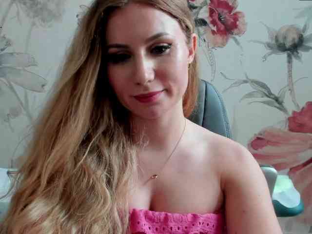 SweetMirande webcam