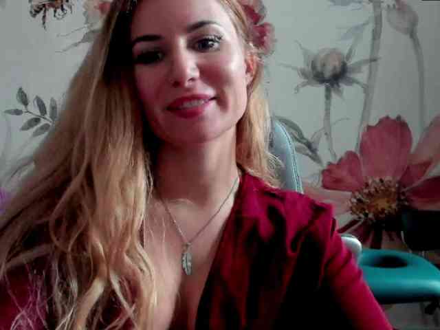 SweetMirande webcam