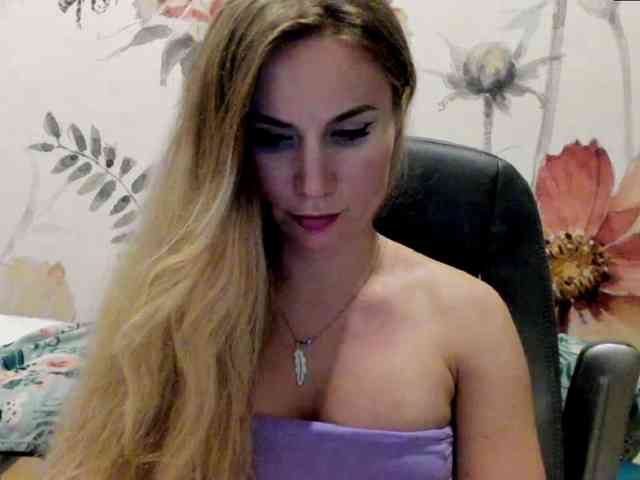 SweetMirande webcam