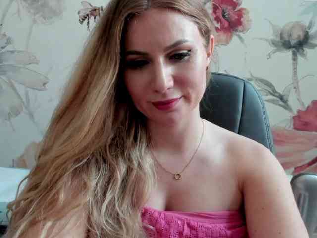 SweetMirande webcam