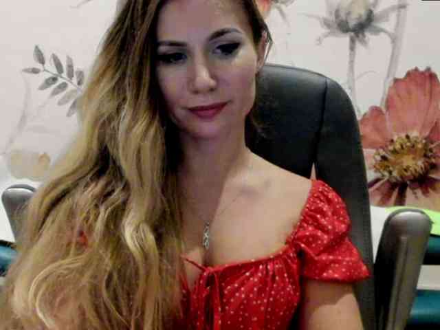 SweetMirande webcam