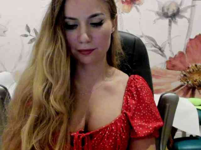 SweetMirande webcam