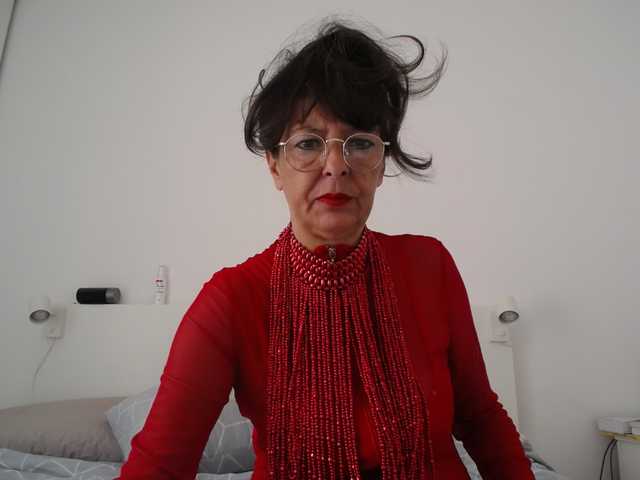 Maitresse-Elsa live cam on BongaCams