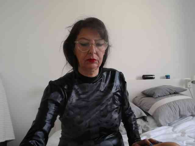 Maitresse-Elsa webcam