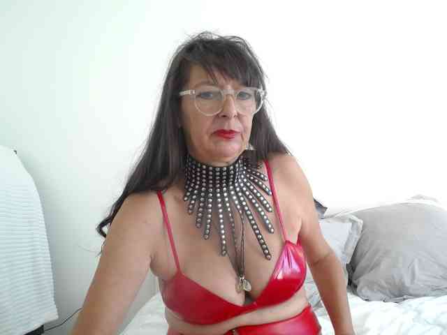 Modèle: Maitresse-Elsa