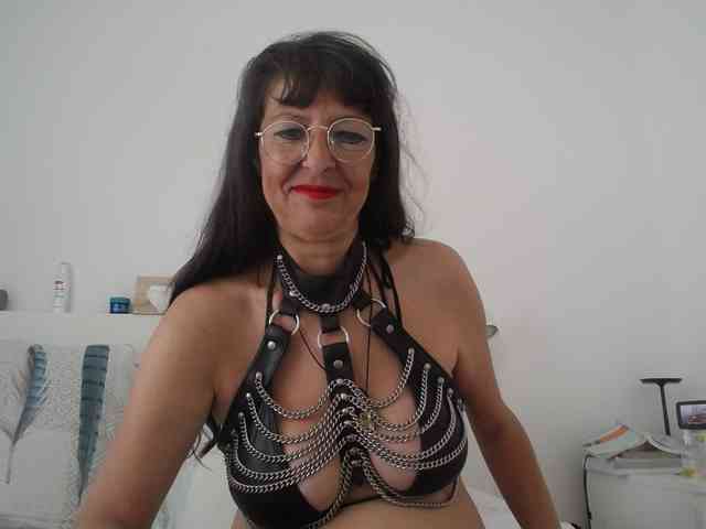 Modèle: Maitresse-Elsa
