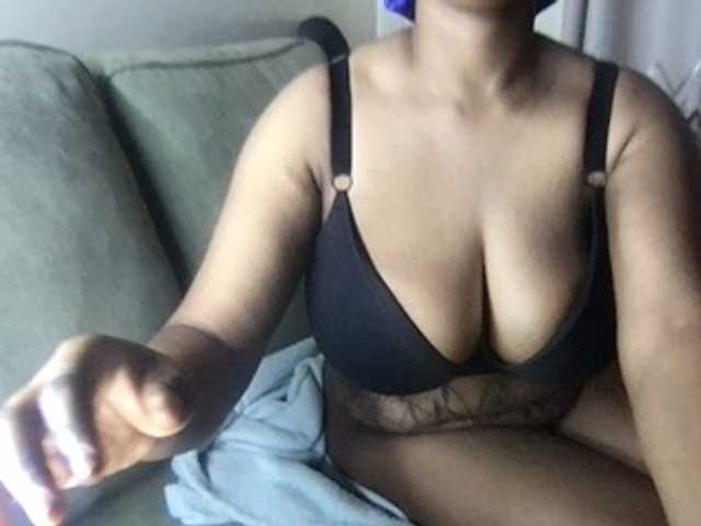 Wambo9731 live cam on BongaCams