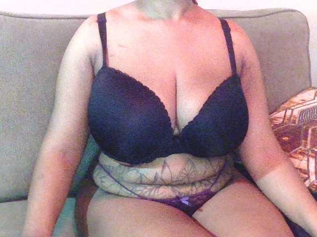 Wambo9731 live cam on BongaCams