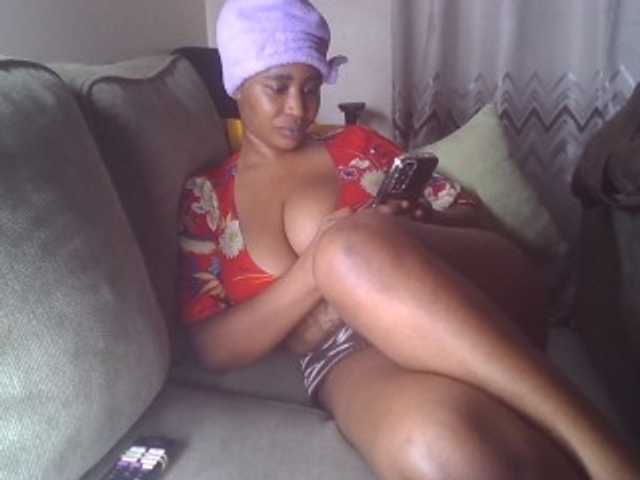 Wambo9731 live cam on BongaCams