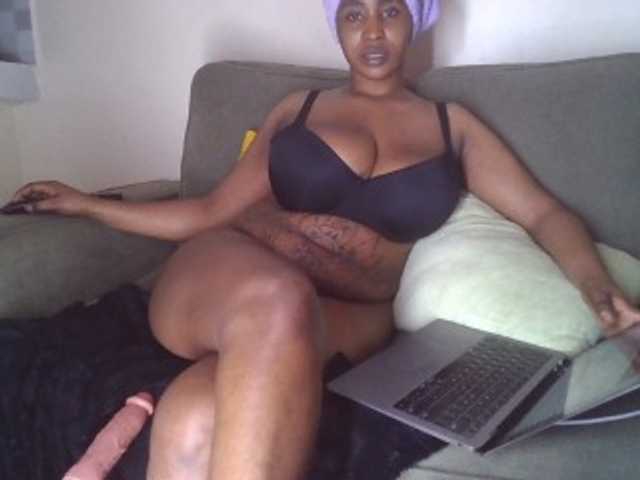 Wambo9731 live cam on BongaCams