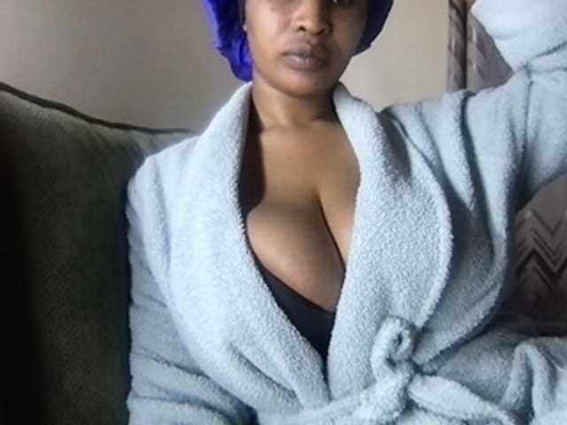 Wambo9731 live cam on BongaCams