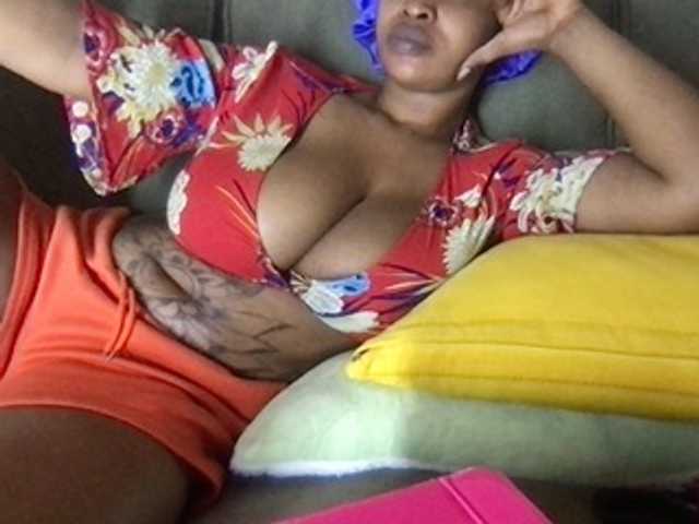 Wambo9731 live cam on BongaCams