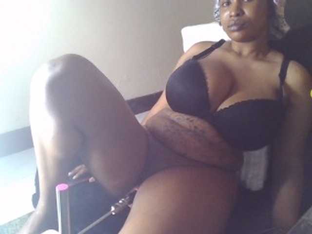 Wambo9731 live cam on BongaCams