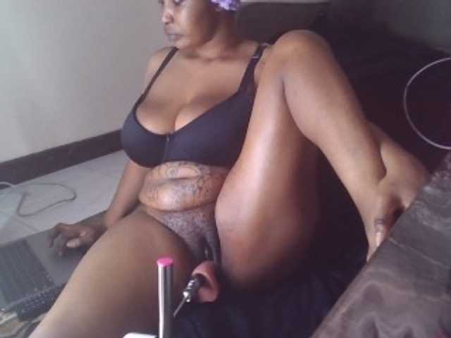 Wambo9731, live now on BongaCams