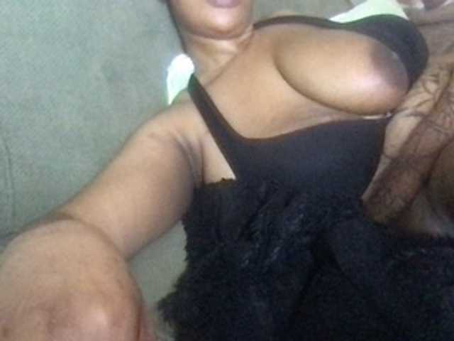 Wambo9731 live cam on BongaCams