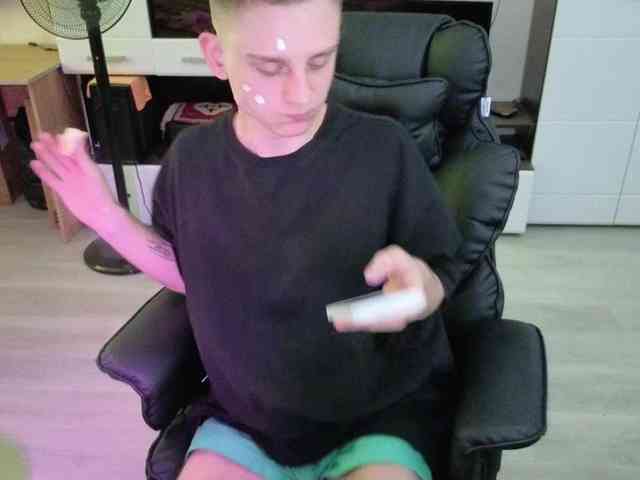 crybaby282 Sex Cam Show