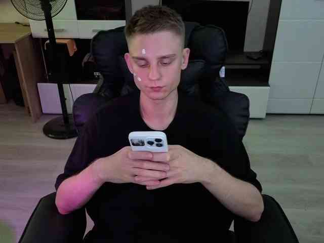 crybaby282 Sex Cam Show