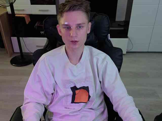 Pvlpstvy's live stream