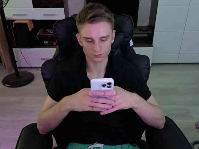 crybaby282 Live Webcam on BongaCams