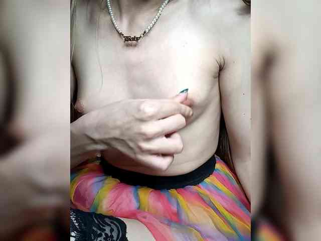 EvelinaPuro4kina... Live Webcam on BongaCams