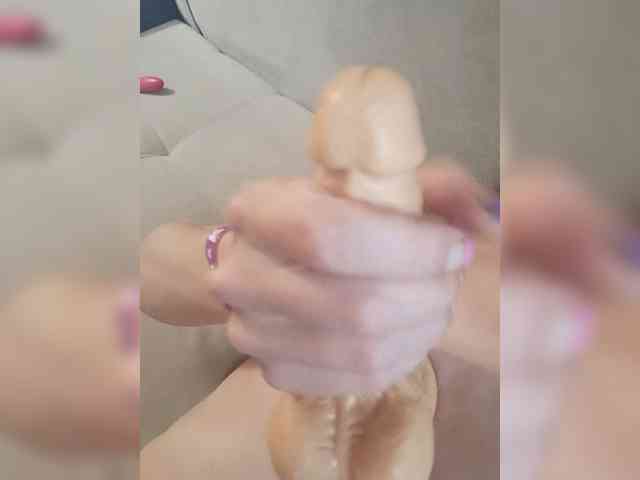 EvelinaPuro4kina... Live Webcam on BongaCams