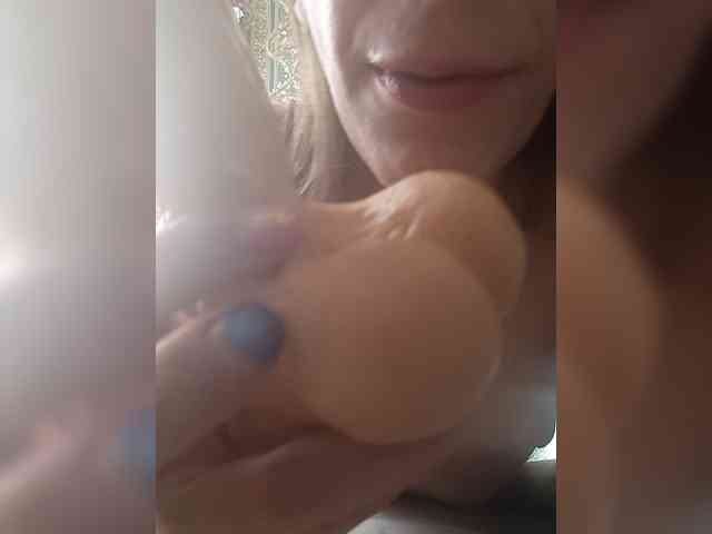 EvelinaPuro4kina... Live Webcam on BongaCams