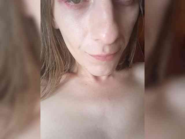 EvelinaPuro4kina... Live Webcam on BongaCams