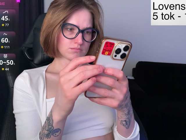 Sexy-Sweets's BongaCams show and profile