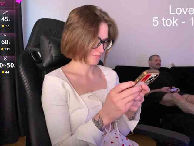Sexy-Sweets Sex Cam Show
