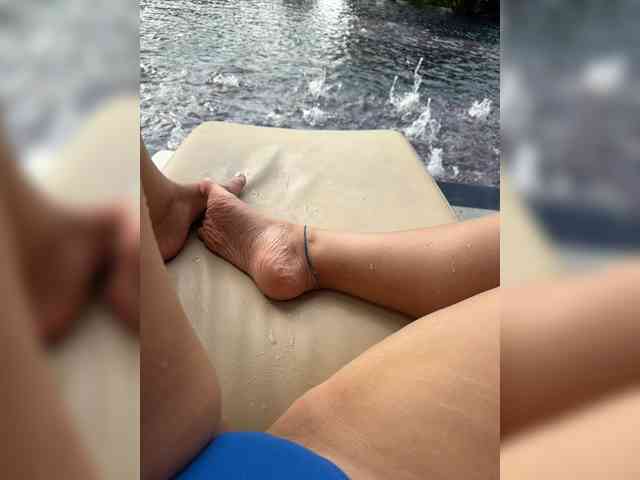 Blackcat142's cam show statistics and live stream