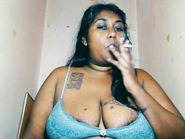 indiancoco Live Webcam on BongaCams