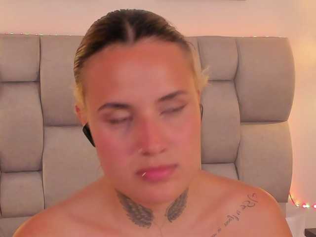 Susan-sweet live webcam show