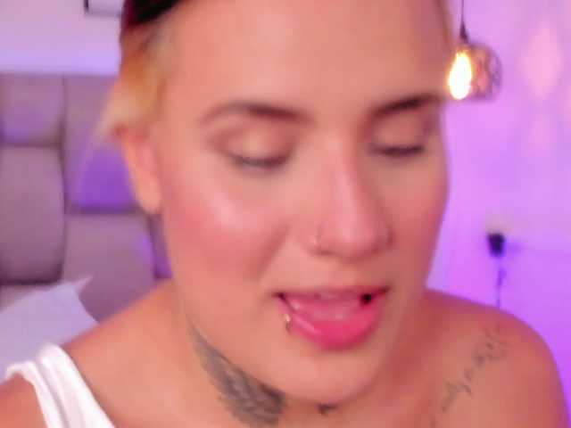 Susan-sweet live cam on BongaCams