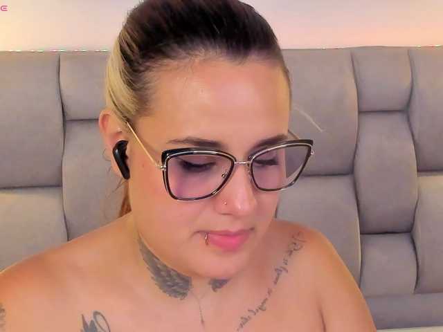 Susan-sweet live cam on BongaCams
