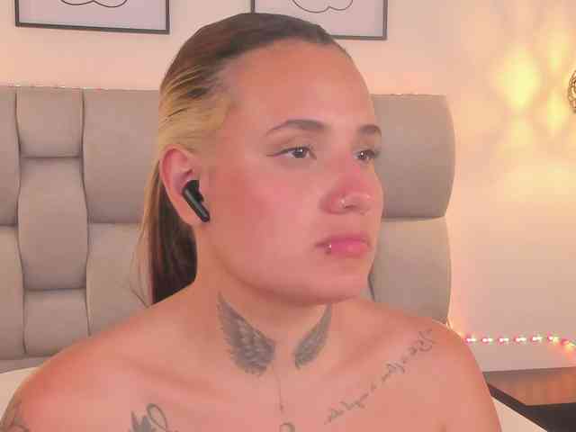 Susan-sweet webcam
