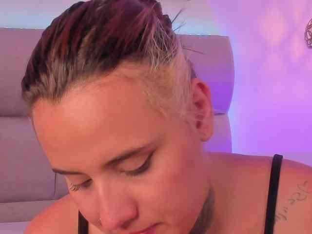 Susan-sweet webcam