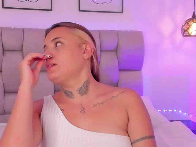 Susan-sweet webcam