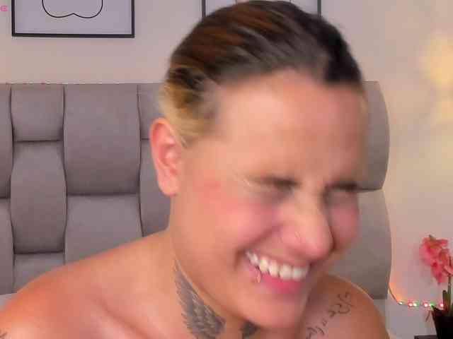 Susan-sweet webcam