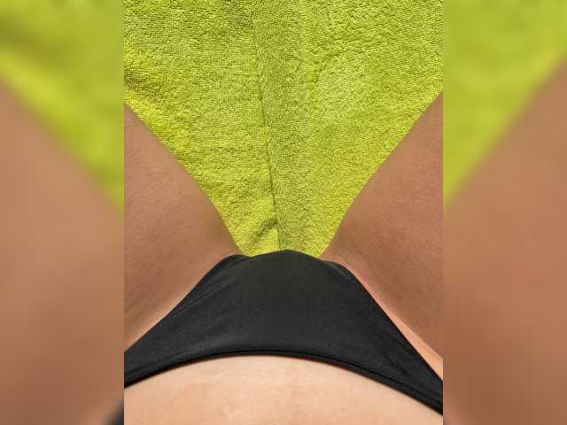 Zarina888, live now on BongaCams