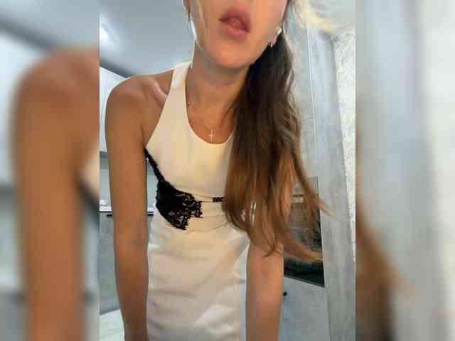 Model: Zarina888